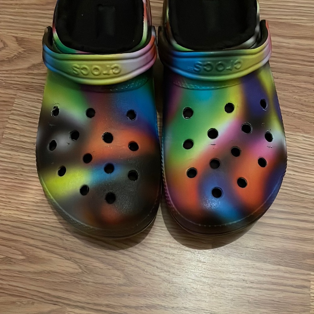 Multicolor Furline Crocs (M10/W12)